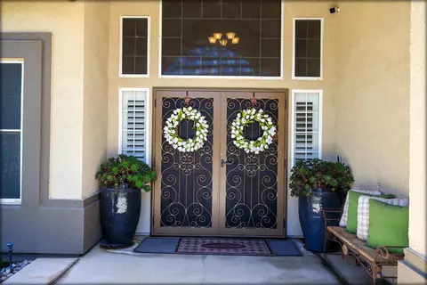 Entry Way - 3609 Plaudit Dr, Modesto, CA 95355 photo 2 of 8