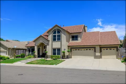 Exterior - 3609 Plaudit Dr, Modesto, CA 95355 photo 3 of 18