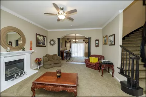 Living - 3609 Plaudit Dr, Modesto, CA 95355 photo 3 of 14