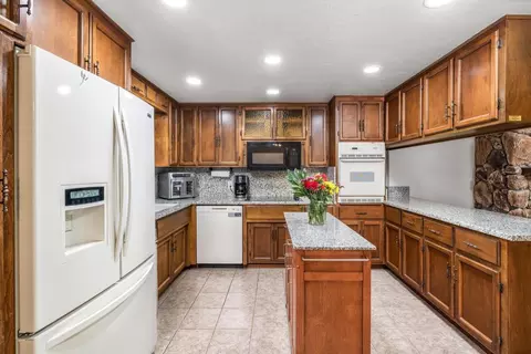 314 E St, Empire, CA 95319 photo 16