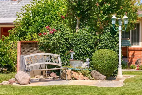 314 E St, Empire, CA 95319 photo 5