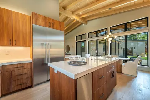 Kitchen - 924 Hackberry Ave, Modesto, CA 95350 photo 3 of 3