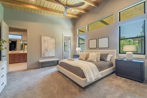Bedroom - 924 Hackberry Ave, Modesto, CA 95350 photo 4 of 7