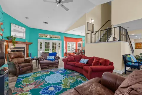 3645 Voleyn St, Carmichael, CA 95608 photo 9