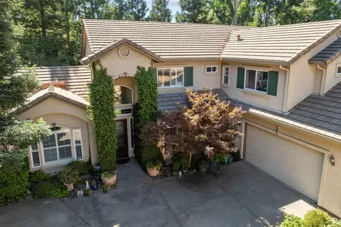 3645 Voleyn St, Carmichael, CA 95608 photo 2
