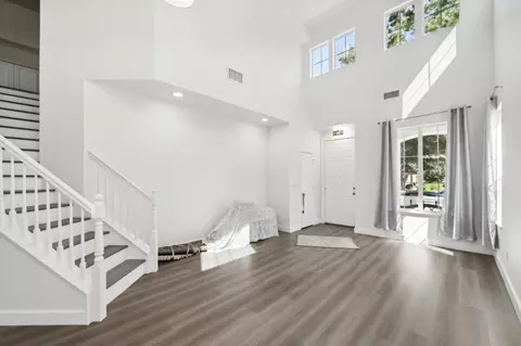Living - 787 Harold Smith Dr, Tracy, CA 95304 photo 2 of 4