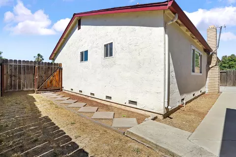Exterior - 1850 Duncan Dr, Tracy, CA 95376 photo 6 of 12