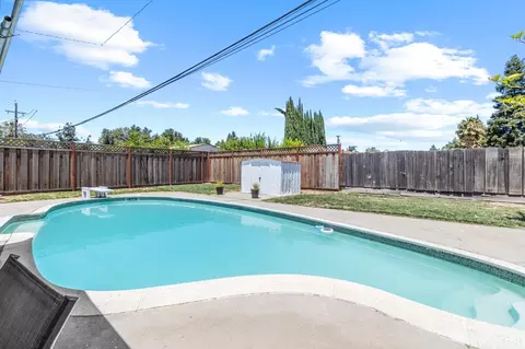655 Diane Dr, Manteca, CA 95336 photo 17
