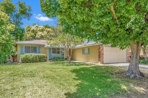 1301 Nutmeg Ln, Davis, CA 95618 photo 3