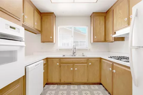 1301 Nutmeg Ln, Davis, CA 95618 photo 9