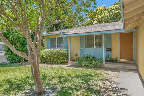 1301 Nutmeg Ln, Davis, CA 95618 photo 4