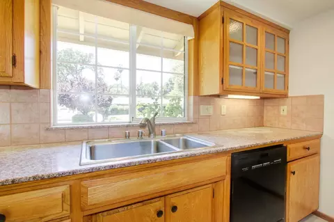 4918 Schuyler Dr, Carmichael, CA 95608 photo 21