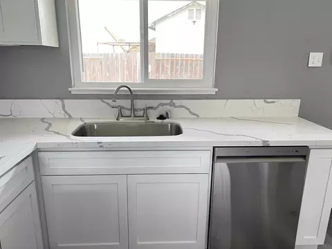 Kitchen - 1701 Amesbury Pl, Modesto, CA 95358 photo 2 of 6