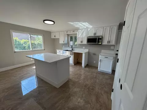 Kitchen - 243 E St, Los Banos, CA 93635 photo 2 of 4