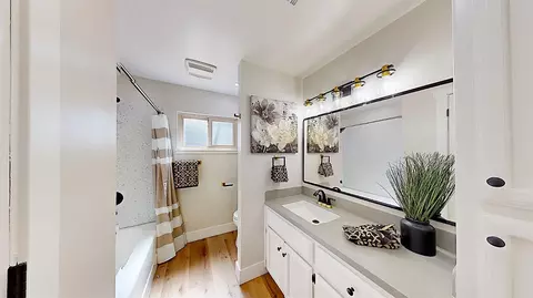 Bath - 2230 Ada St, Modesto, CA 95354 photo 3 of 3