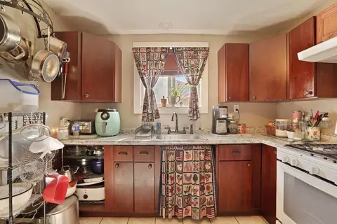 946 El Vecino Ave, Modesto, CA 95350 photo 9