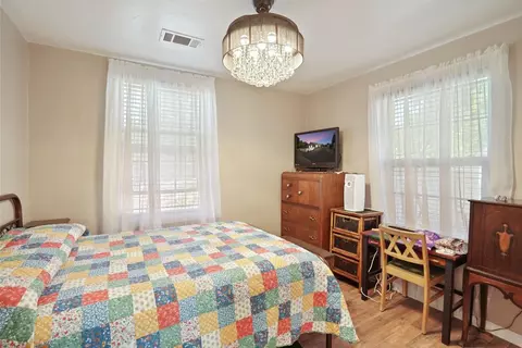 946 El Vecino Ave, Modesto, CA 95350 photo 12