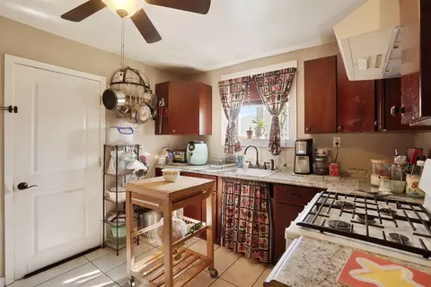 946 El Vecino Ave, Modesto, CA 95350 photo 7