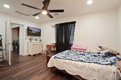 946 El Vecino Ave, Modesto, CA 95350 photo 32