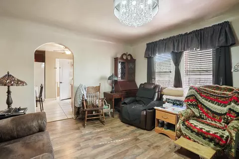 946 El Vecino Ave, Modesto, CA 95350 photo 5
