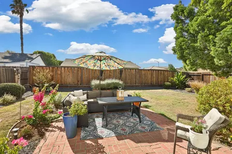 Exterior - 1640 Bondy Ln, Tracy, CA 95376 photo 6 of 13