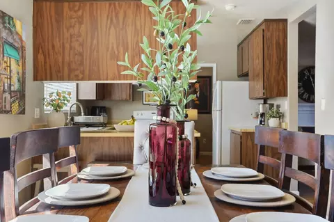 Dining - 1640 Bondy Ln, Tracy, CA 95376 photo 4 of 4