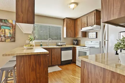 Kitchen - 1640 Bondy Ln, Tracy, CA 95376 photo 3 of 6