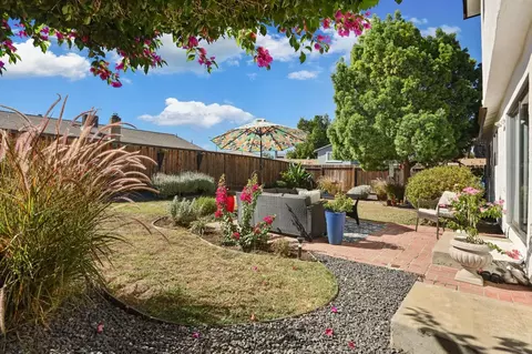Exterior - 1640 Bondy Ln, Tracy, CA 95376 photo 8 of 13