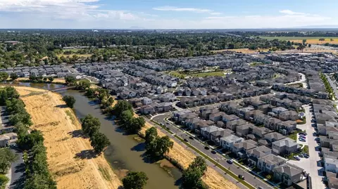 3050 Beaded Mist Walk, Sacramento, CA 95833 photo 46