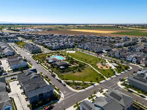 3050 Beaded Mist Walk, Sacramento, CA 95833 photo 43