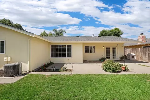 Exterior - 1628 Galvez Ave, Modesto, CA 95355 photo 8 of 14