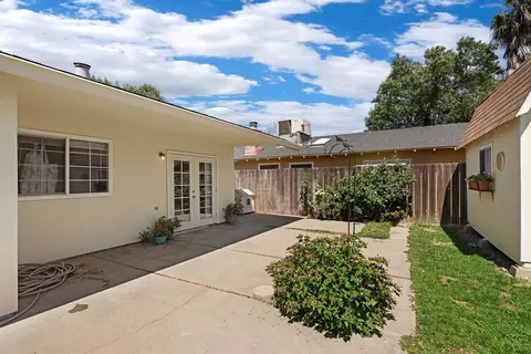 Exterior - 1628 Galvez Ave, Modesto, CA 95355 photo 12 of 14