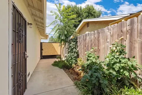 Exterior - 1628 Galvez Ave, Modesto, CA 95355 photo 13 of 14