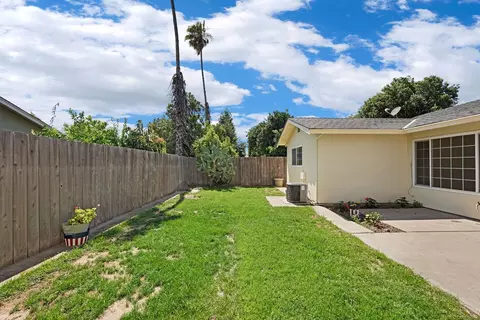 Exterior - 1628 Galvez Ave, Modesto, CA 95355 photo 7 of 14