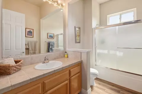 Bath - 5250 Graytree Way, Antelope, CA 95843 photo 4 of 4