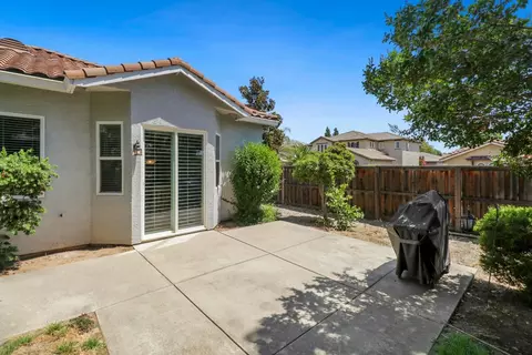 Exterior - 5250 Graytree Way, Antelope, CA 95843 photo 7 of 11