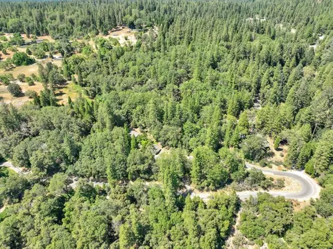 View/Area - 12158 E Brookview Dr, Grass Valley, CA 95945 photo 9 of 10