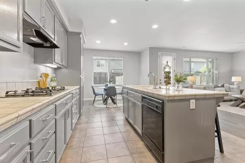 Kitchen - 1891 Trail Way, Turlock, CA 95382 photo 3 of 3
