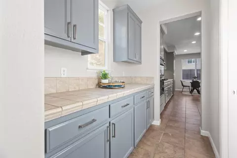 Entry Way - 1891 Trail Way, Turlock, CA 95382 photo 10 of 10