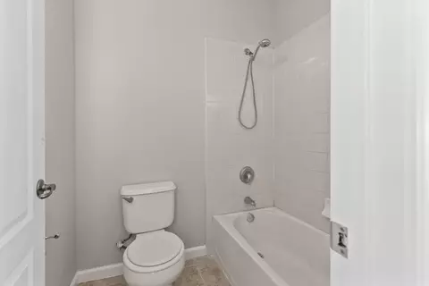 Bath - 1891 Trail Way, Turlock, CA 95382 photo 3 of 3