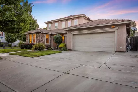 Exterior - 1891 Trail Way, Turlock, CA 95382 photo 3 of 13