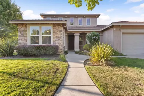 Exterior - 1891 Trail Way, Turlock, CA 95382 photo 5 of 13