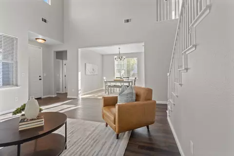 Living - 1891 Trail Way, Turlock, CA 95382 photo 2 of 5