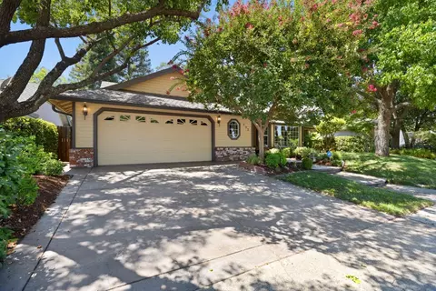 702 Shasta St, Roseville, CA 95678