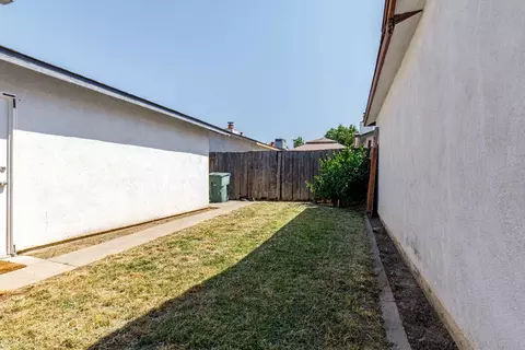 1409 Prospect Ln, Modesto, CA 95355 photo 24