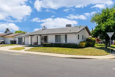 1409 Prospect Ln, Modesto, CA 95355 photo 4