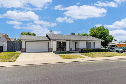 1409 Prospect Ln, Modesto, CA 95355 photo 2