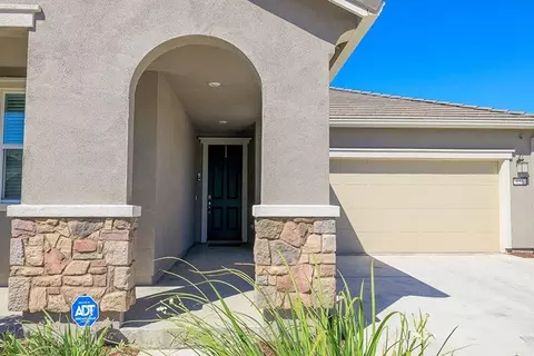 Exterior - 653 Headley Ln, Patterson, CA 95363 photo 3 of 16