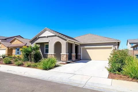 Exterior - 653 Headley Ln, Patterson, CA 95363 photo 2 of 16