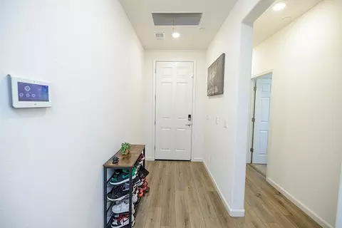 Entry Way - 653 Headley Ln, Patterson, CA 95363 photo 1 of 5
